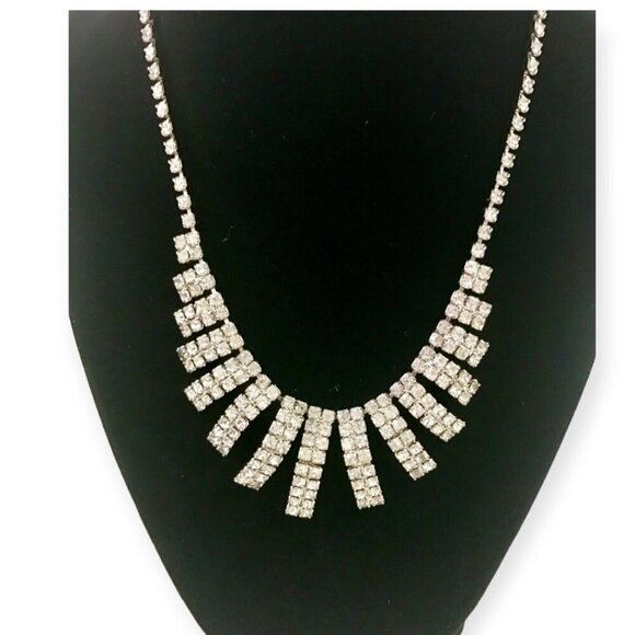 1950s Vintage‎ Clear Rhinestone Fan Necklace - Picture 2 of 11